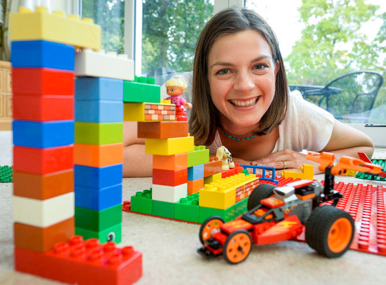 Gina Gomez Lego therapy